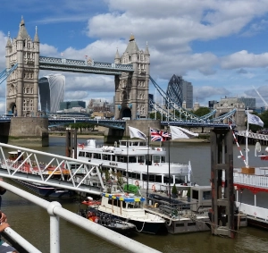 Ferry en Londres - Moverse por Londres con niños