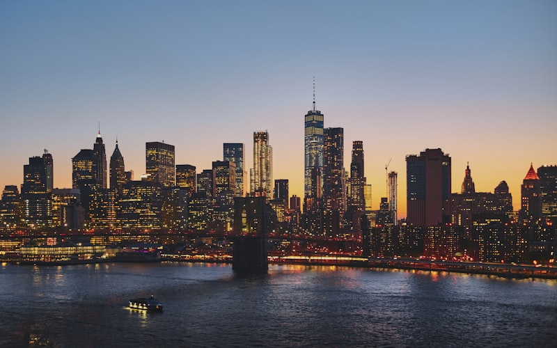 Paseo por el puente de Brooklyn, una actividad gratuita clave para calcular cuánto cuesta Nueva York familia