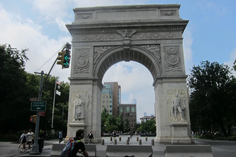 Panoramic view of the Washington Square Park Arch in New York